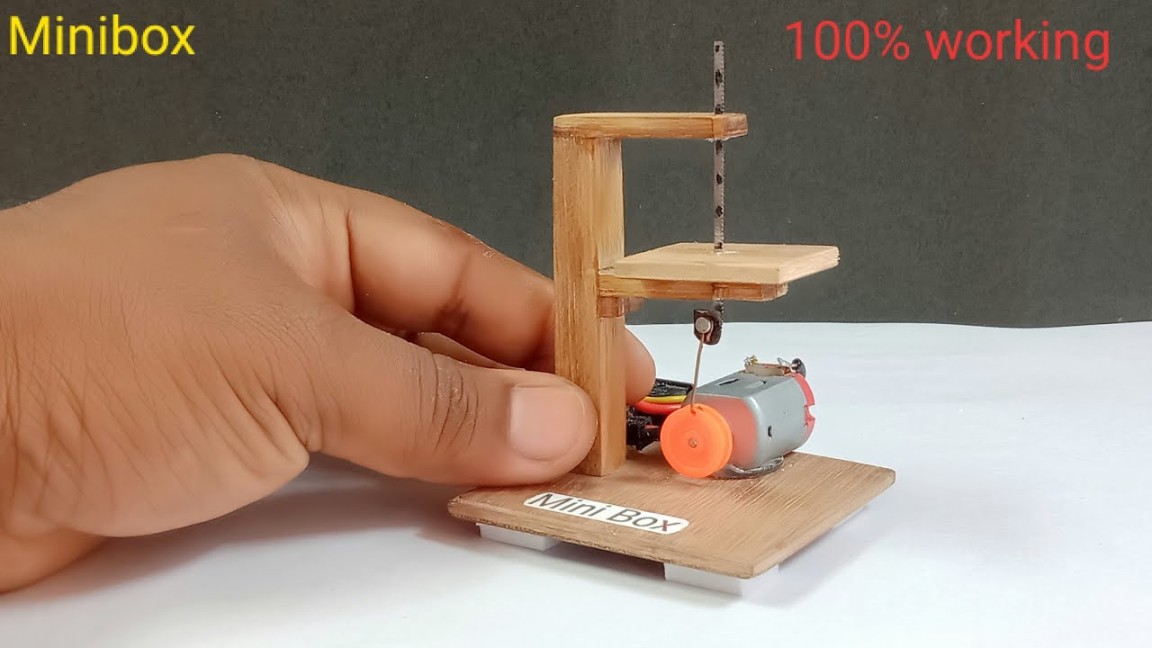 i make World Smallest Scroll saw