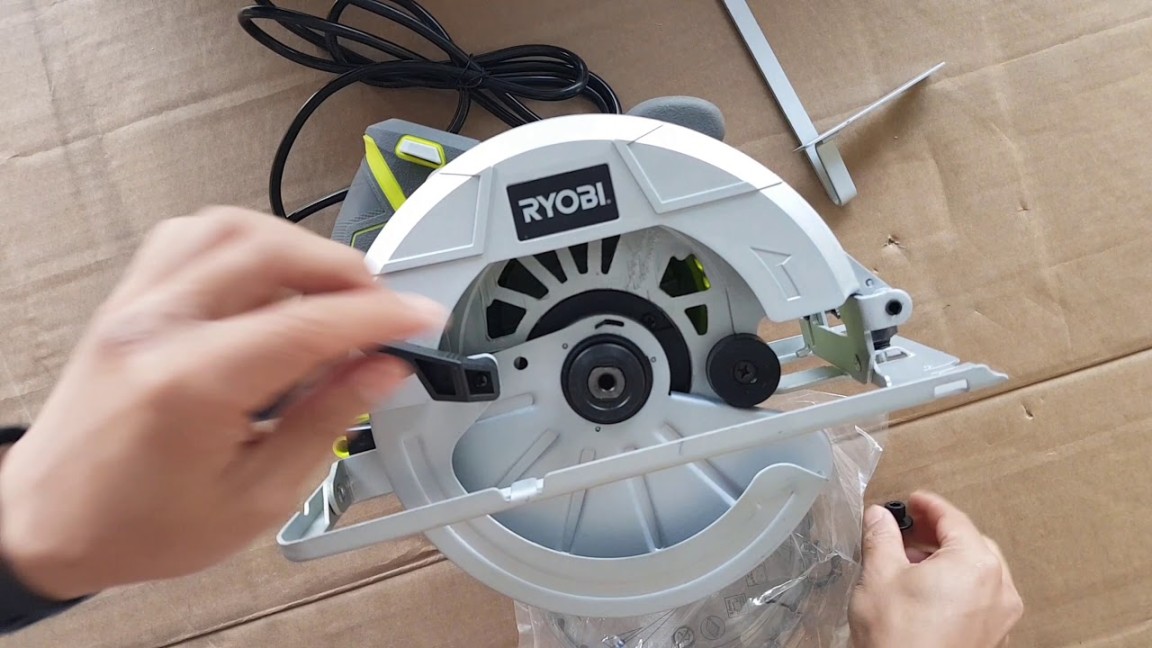 RYOBI Circular Saw How to install the blade