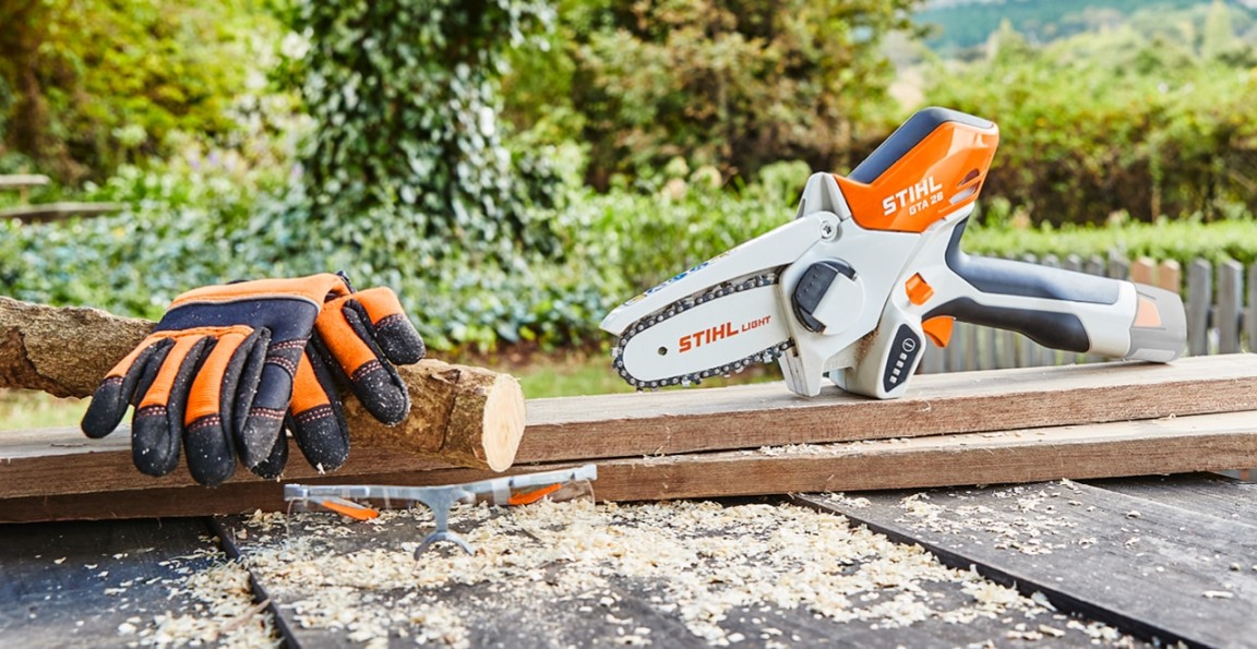 THE PERFECT SNIP: THE GTA  BATTERY GARDEN PRUNER - STIHL Blog